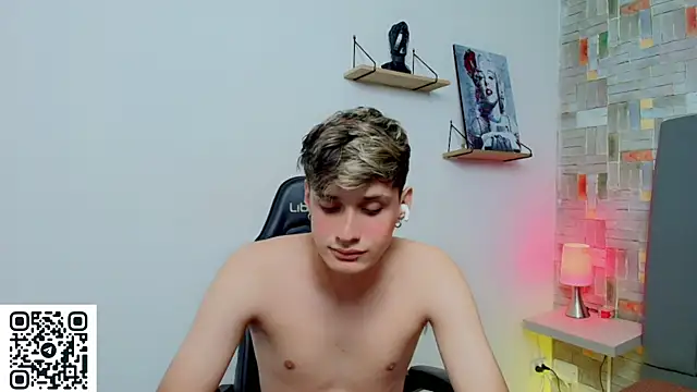 flaquito___ Adlı Modelin Web Kamerası Şovu