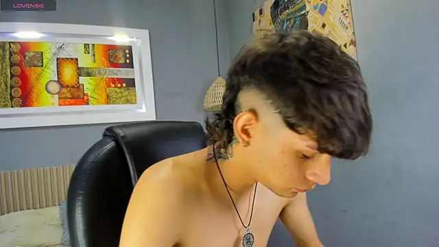 DraxBlade09 Adlı Modelin Canlı XXX Sohbeti