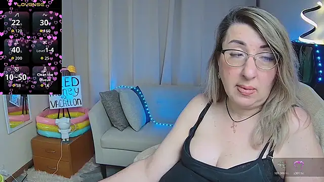 Chat XXX en directo de KKMimiKK