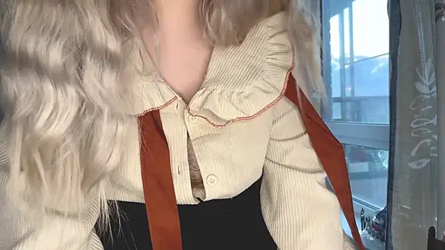 YukiBlush XXX чат на живо