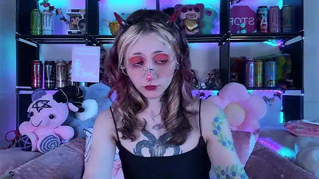 Živý XXX chat _Devill_Baby
