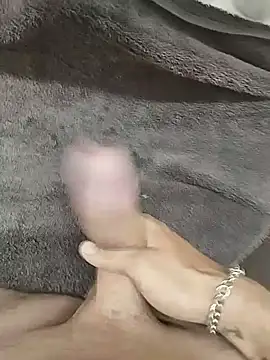 הופעת וובקאם של kauliaris28