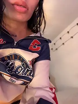 milasantana_'s Live XXX Chat