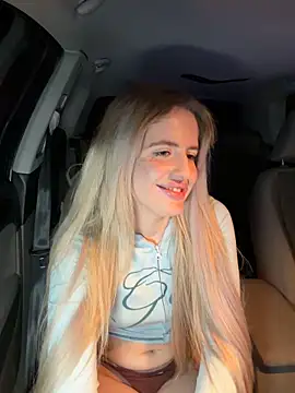 Chat +18 de Holly-Glamour ao vivo