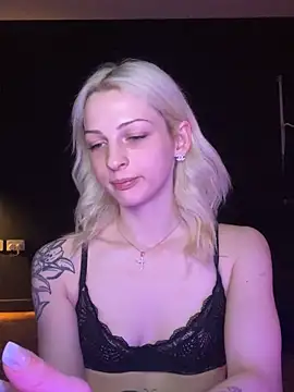 Chat +18 de ElsaSnowxox ao vivo