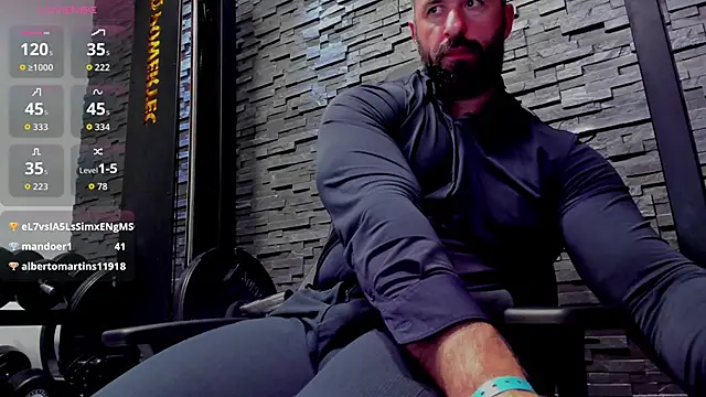 David_Big_Daddy Adlı Modelin Canlı XXX Sohbeti