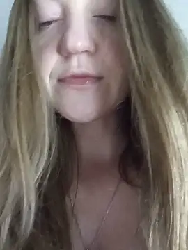 KattyLuuu's Live XXX Chat