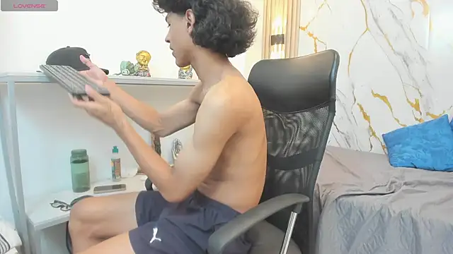 دردشة Zayn_Fox32 الجنسية المباشرة