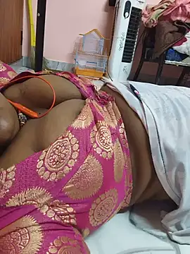 revathisreen Webbikameraesitys
