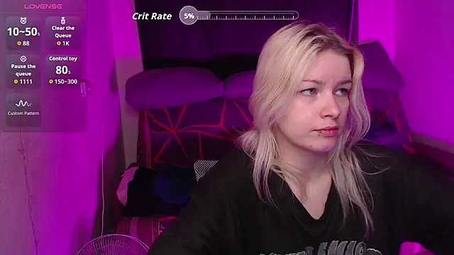 Chat XXX en directo de CherryNight6
