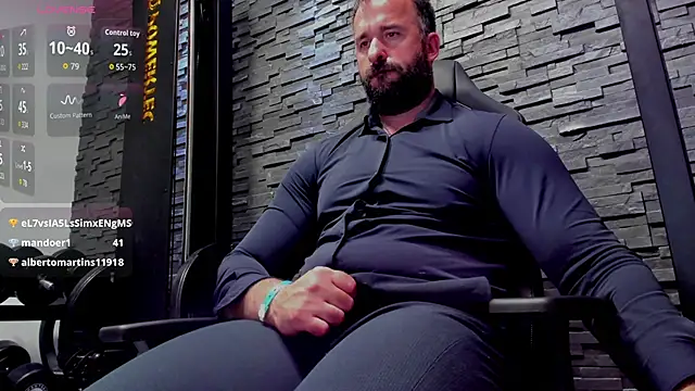 David_Big_Daddy Adlı Modelin Canlı XXX Sohbeti