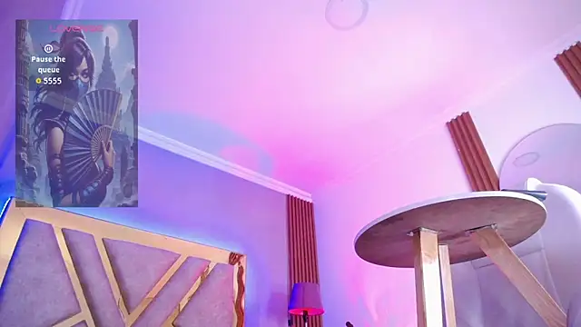 Tiffany_Valentiine webkamerás műsora
