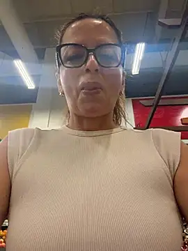 Chat +18 de CioniWeiss ao vivo