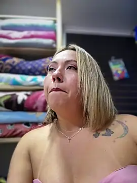 VIOLETA-25_: απευθείας συνομιλία ΧΧΧ