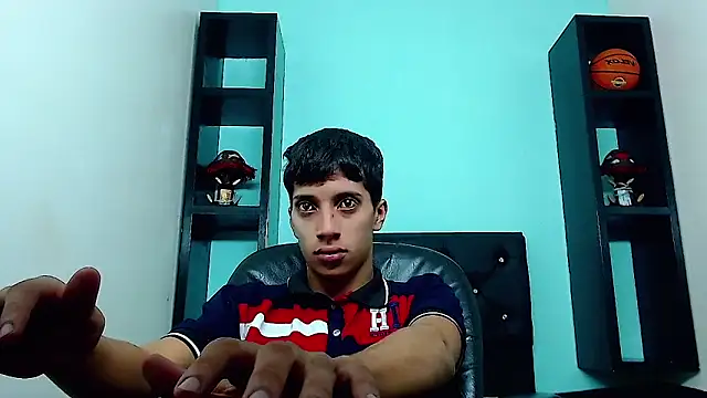 jl_brayan12 Show Webcam