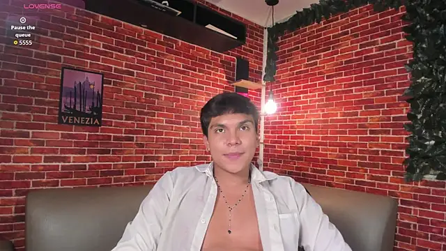 Thiago_Kozak's Webcam Show