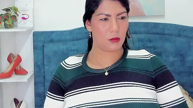 Chat XXX en directo de IsadoraVex