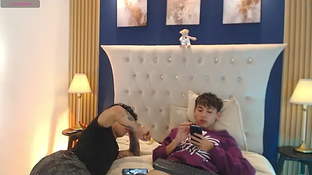 הופעת וובקאם של Aiden_Rivers_