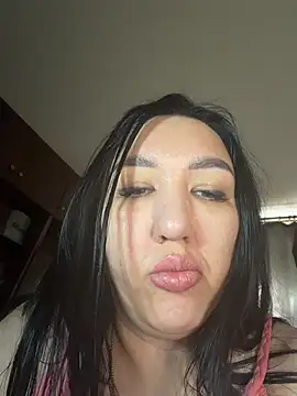 Naughtbaby_2025's Live XXX Chat