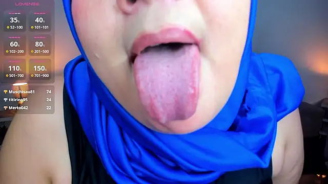 ห้องแชทสดของ HijabiMilff