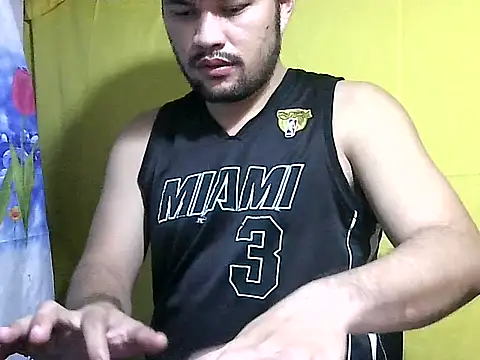 HairyHottestpinoyHandsome Webcam Show