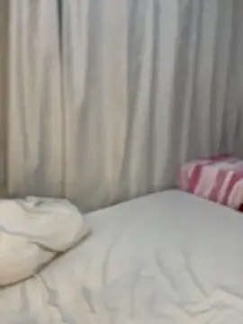 Chat +18 de naughty__angel ao vivo