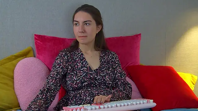 AlisaAlarie Adlı Modelin Canlı XXX Sohbeti