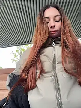 Amelie_Crosby Chat XXX in diretta