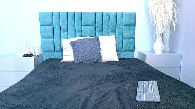 Chatroom XXX en direct de MaddyGlow