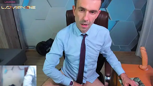 SteveTiger's Live XXX Chat