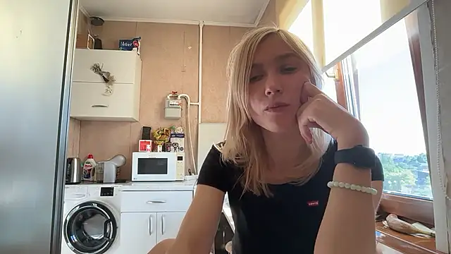 Chatroom XXX en direct de AngelJeni
