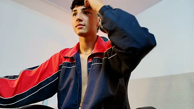 Valentino_Rey 网络视讯表演