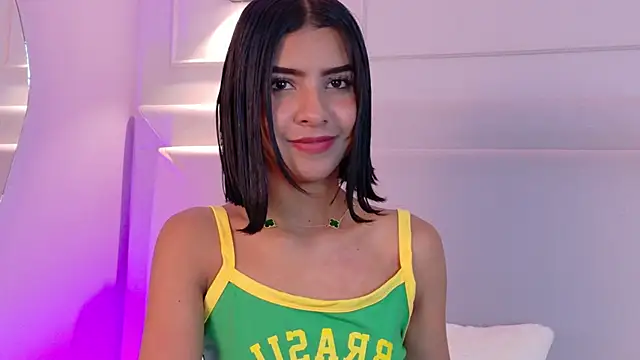 NaomiKlarc Chat XXX in diretta