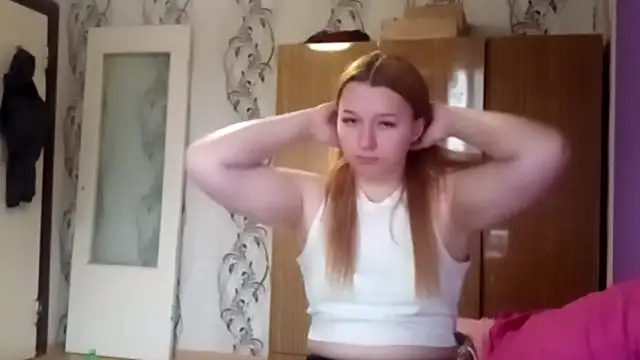 RaeannRoewen Webbikameraesitys