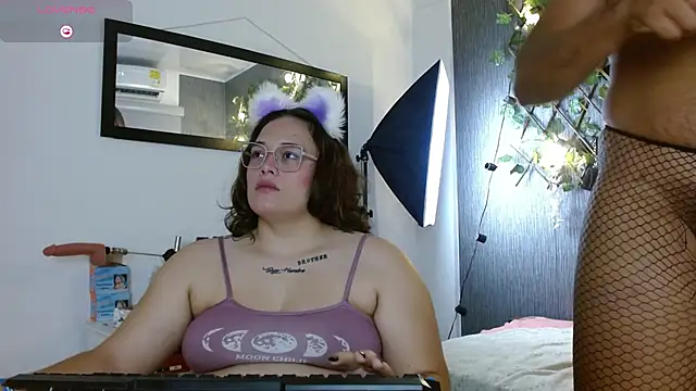 Chatroom XXX en direct de Big_Hard_Sofia