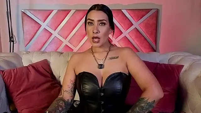 _kelly_hous36 live XXX chat