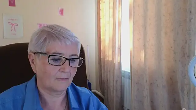Sandra_Snowflake élő XXX-chatje