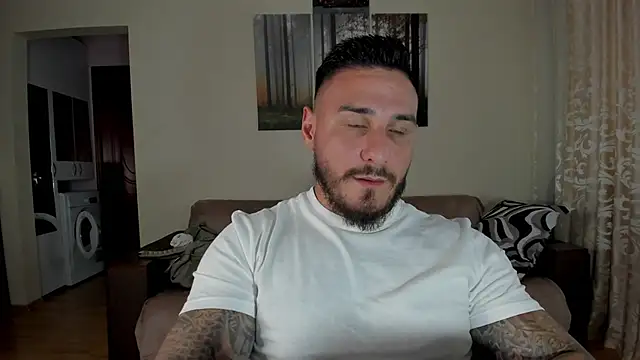 Gymdominus Live XXX-chat