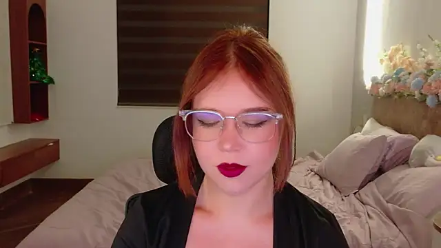 Lilith_Bonheur's Live XXX Chat