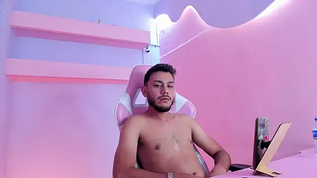 دردشة Boss_Domiinator الجنسية المباشرة