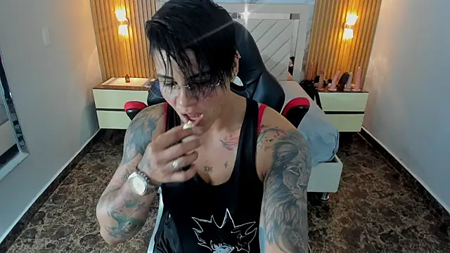 Czat XXX na żywo – KAROLLJONES1