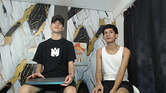 Živá kamerová sex show TWINKS_BOYSX