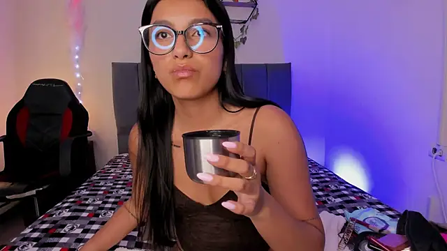 Chat XXX ao vivo de Ateneaaa_