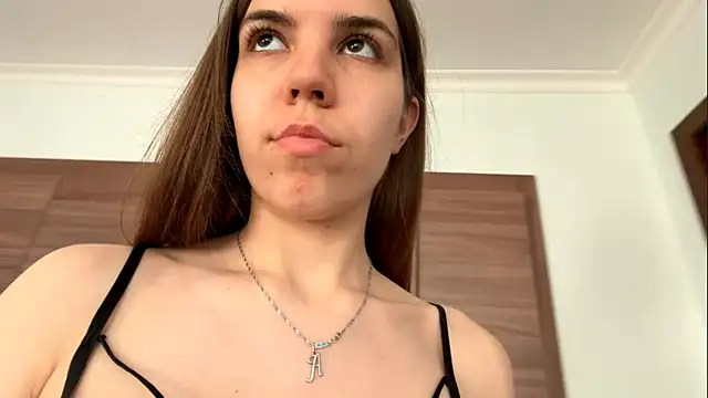 LaurindaStalford live XXX chat