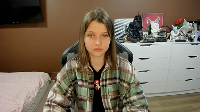 SoniNesti élő XXX-chatje