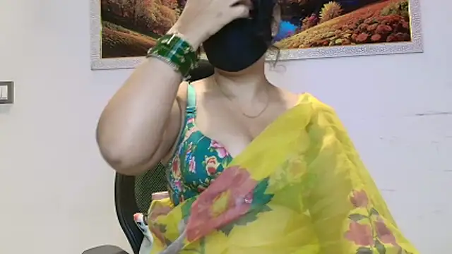 MilkyQueen69's Webcam Show