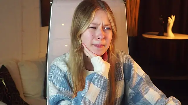 EveMundie Chat XXX live