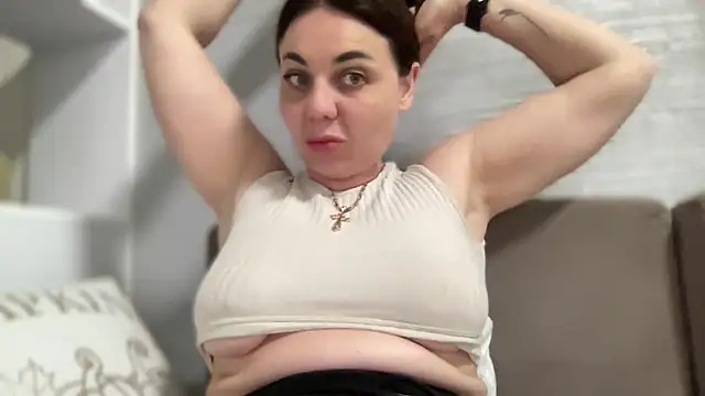 Darsy_Rox Chat XXX live