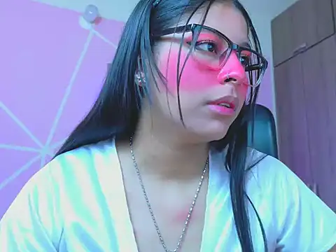 _ALLYSON18_ Adlı Modelin Canlı XXX Sohbeti