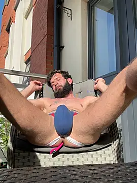 Michel_huge's Webcam Show